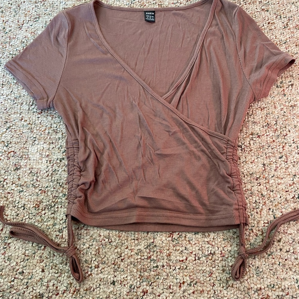 SHEIN light brown Short Sleeve crop scrunch Wrap Top
